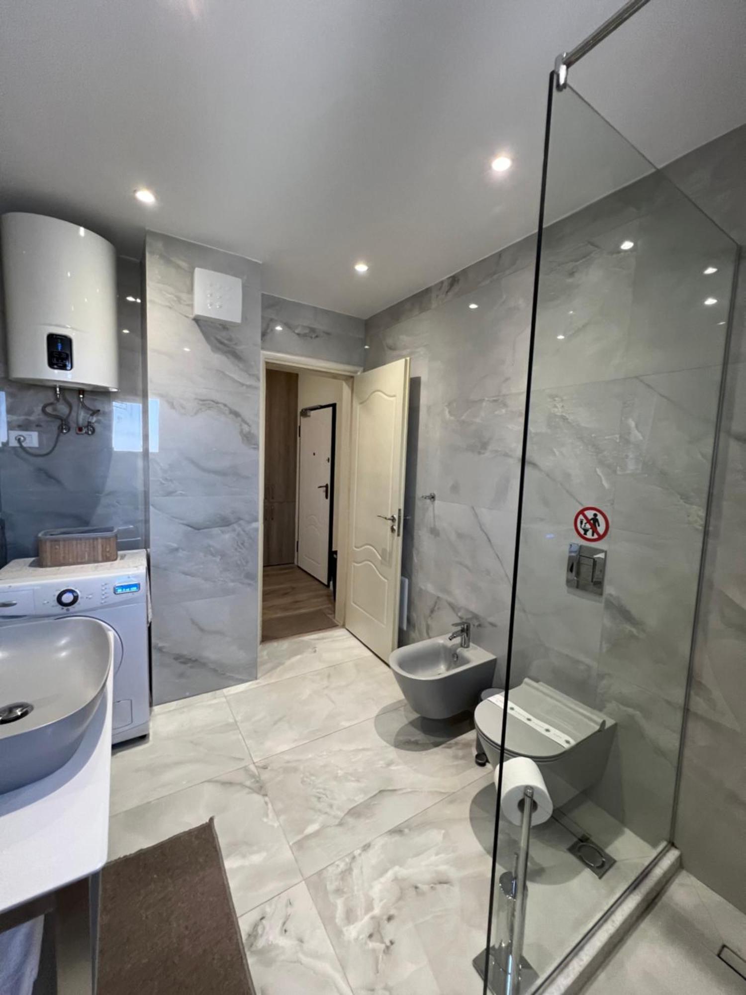 Center View Luxury Apartment تيرانا المظهر الخارجي الصورة